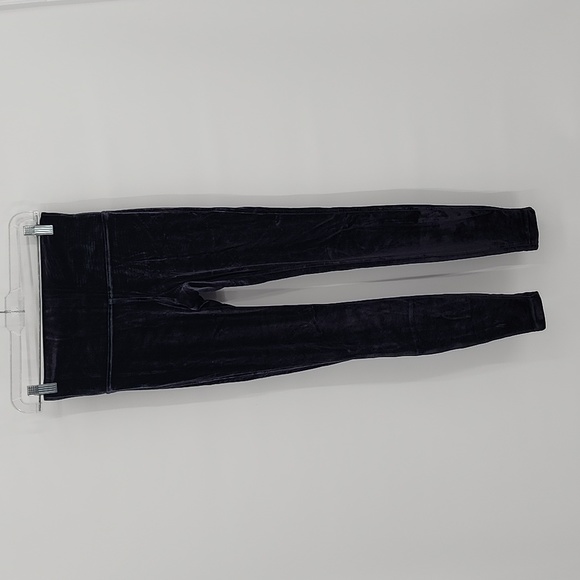 lululemon athletica Pants - Lululemon Wunder Lounge High Rise Tight Velvet 28" Black Leggings Size 6